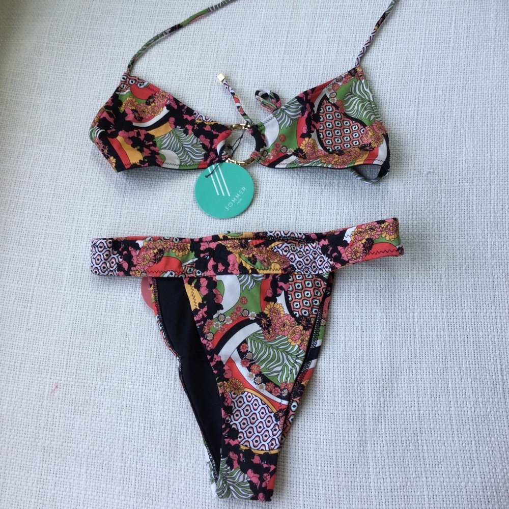 NWT SOMMER SWIM BIKINI SMALL - Picture 1 of 3